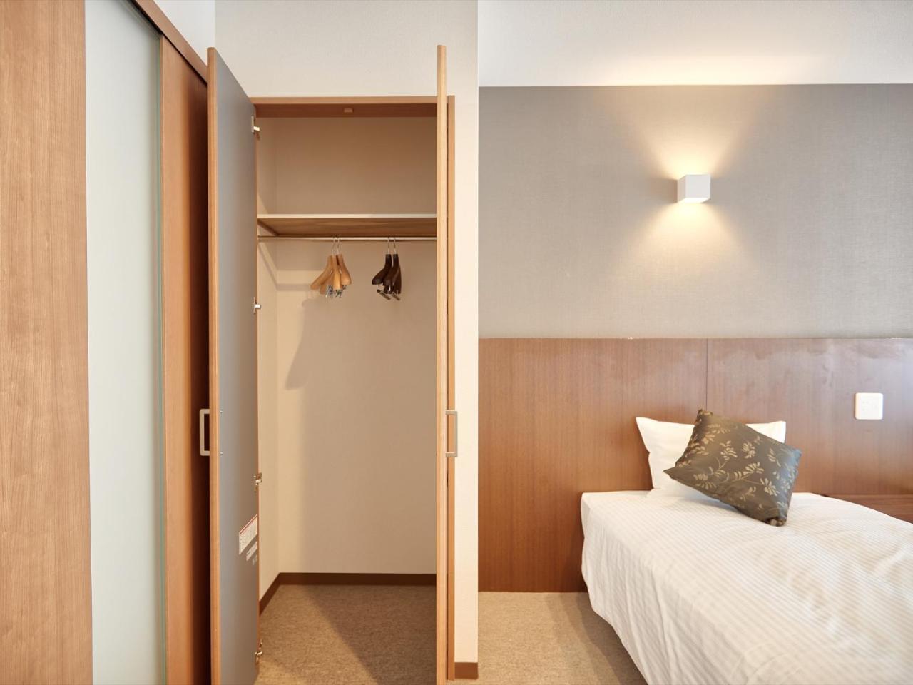Creass Hotel Tsubogawa Marche Naha Bagian luar foto